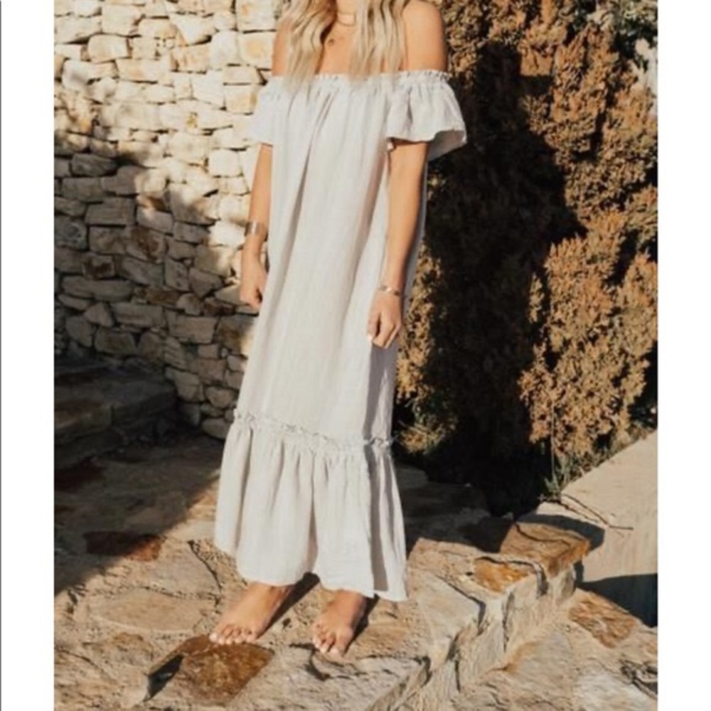 Carly Jean Los Angeles Evie maxie dress